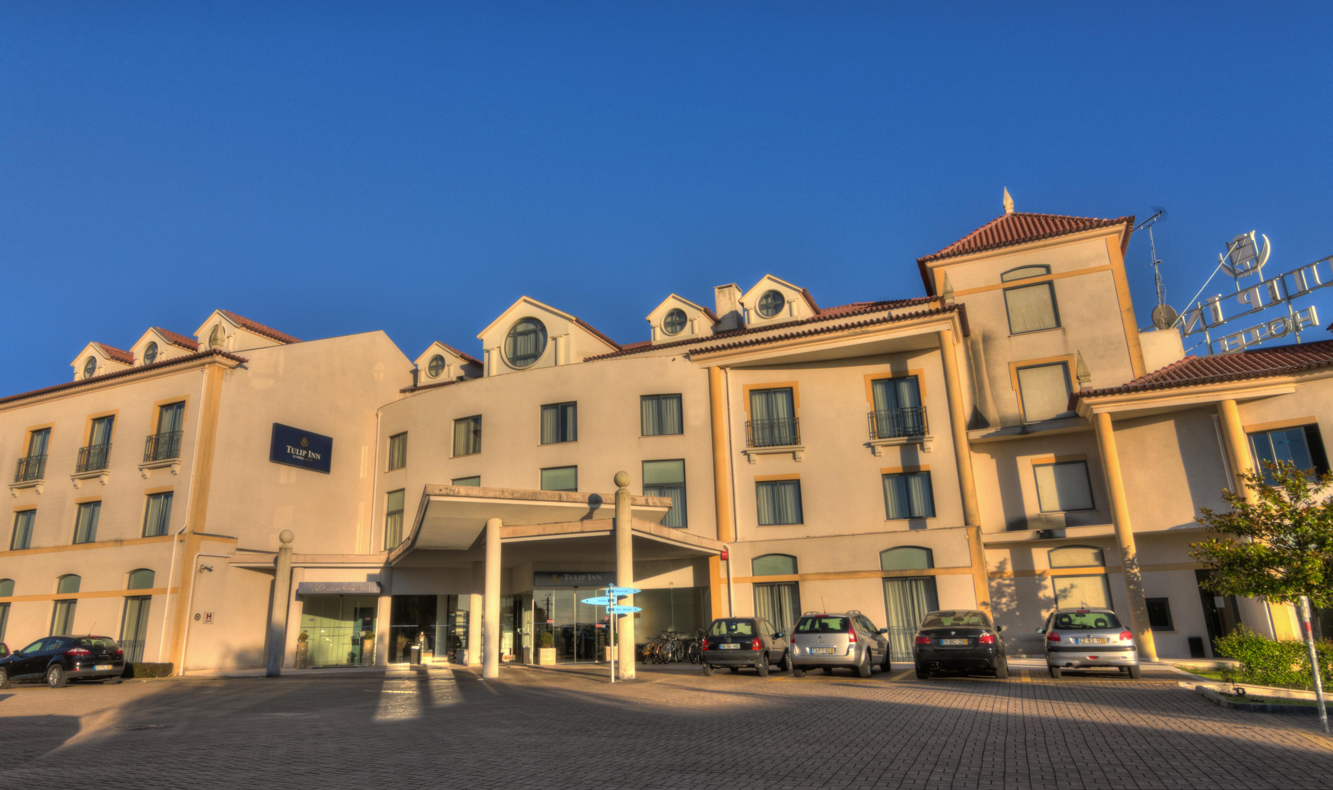 Lam Hotel Estarreja Exterior foto